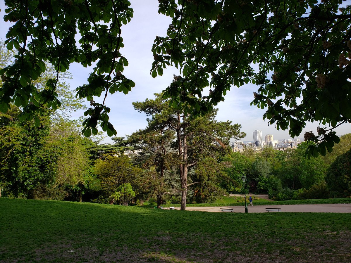 bernard_story's tweet photo. Bonsoir Denise 🌺🕊️
J'adore ça et je profite du paysage aussî 🤗
J'espère que tu vas bien ?
Le soleil parisien n'est pas encore au beau fixe, mais ca va venir 😎
Je te souhaite une douce nuit🤗🕊️💤😘
#ParisPark https://t.co/KCUn9G4Bel