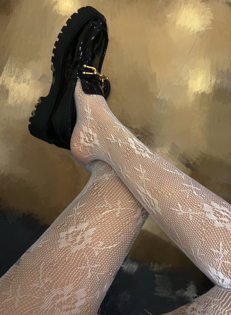 DesoreMe's tweet photo. 臭公狗们还不快来舔妈妈的脚?
#女主女奴 #sm #女权 #女s #ATM奴 #贡奴 #无脑 #绿帽王八 #绿奴儿子 #公狗 #男m #绿奴 #ATM #上贡 #媚黑婊 #媚日 #媚外 #媚黑 #BBC #婊子 #女王姐姐 #贱货 #骚 #妓女 #做爱 #性瘾 #性 #性癖 https://t.co/d7JsD4wYRN