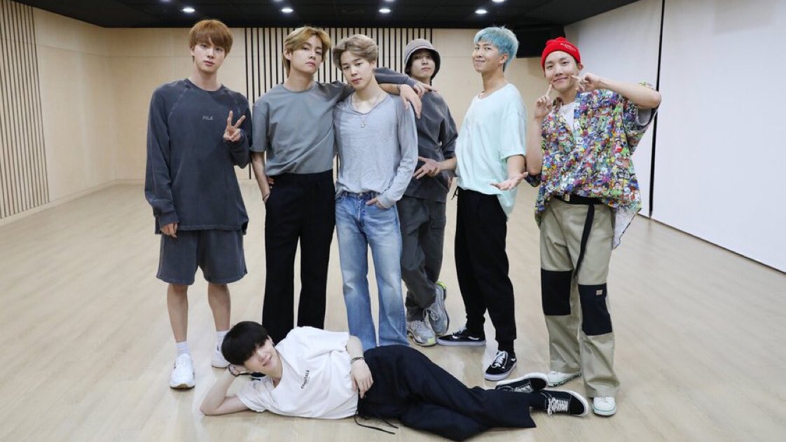 dreamjeons's tweet photo. @bts_bighit @blackxagustd it’s not a perfect dance practice picture if yoongi isn’t laying on the floor https://t.co/JfMsht8Oul