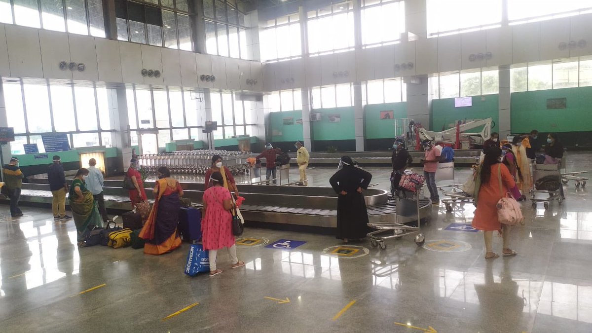aairjyairport's tweet photo. A mask doesn't hide your https://t.co/eV8Ei4T4eP protects it.Wear a mask at all times to travel safe and happy.If you intend on keeping the good travels going,follow COVID appropriate https://t.co/0bhdbIOqUn safe and don’t forget to keep smile #Staysafe. @AAI_Official @RMCoffice https://t.co/3ddILUdb4y