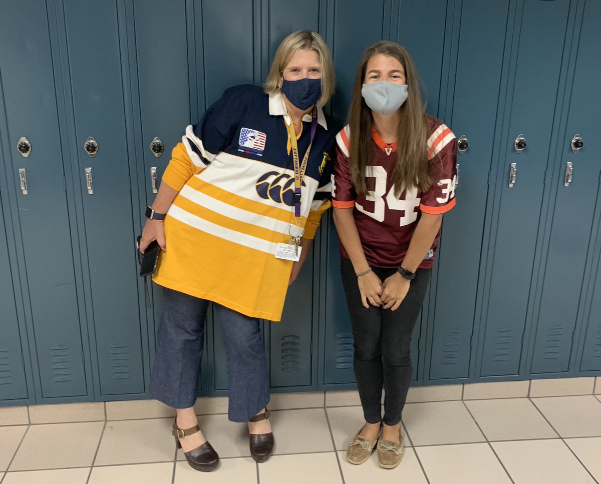 TallwoodLions's tweet photo. It’s AVID spirit week and college jersey day! Our lions have so much #AVID pride🦁 📣#TogetherweROAR https://t.co/ozcUOxsMe5