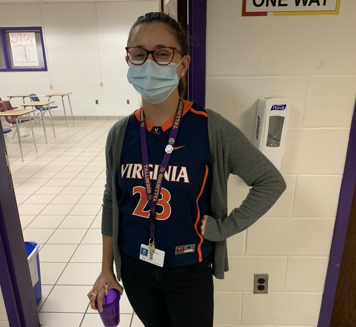 TallwoodLions's tweet photo. It’s AVID spirit week and college jersey day! Our lions have so much #AVID pride🦁 📣#TogetherweROAR https://t.co/ozcUOxsMe5