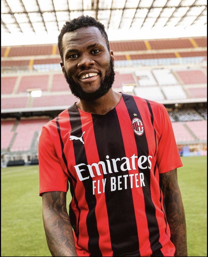 Vero_CapMirez's tweet photo. Ora che #Donnarumma va via, date la fascia da CAPITANO a quest’uomo! 
@acmilan #Kessie #AcMilan #ForzaNilan #SempreMilan https://t.co/j9IVCCHvPR
