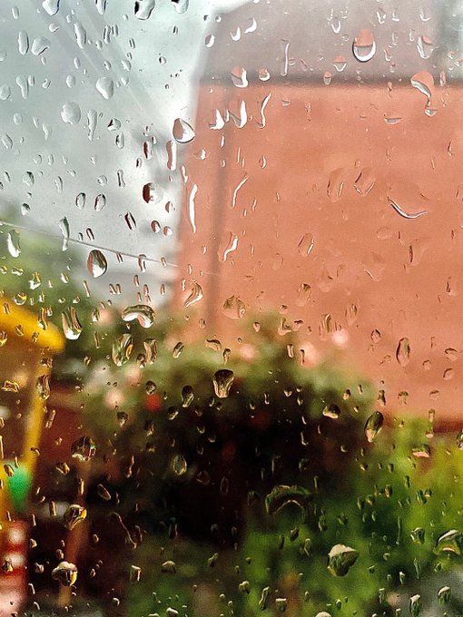 UP10TION_FRANCE's tweet photo. - Twitter #XIAO - 

"🌧️" 

Twitter: @UP10TION 
Date: 24.05.2021 https://t.co/mPa3s6StL9