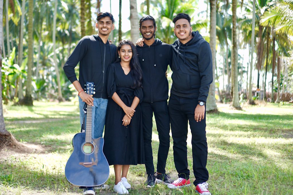 niraindera's tweet photo. Thooram Pogiraal Teaser
Tomorrow 6pm On Dj Sonic Youtube Channel
Thanks for the loves. Keep supporting us. ❤️
@djsonicoffl @NawienRajan @darmenrofficial @jeevenmr1
#tp #thoorampogiraal #brokensong #musicvideo #teaser #youtube #tamilindependentsong https://t.co/xIjN1OHj5F