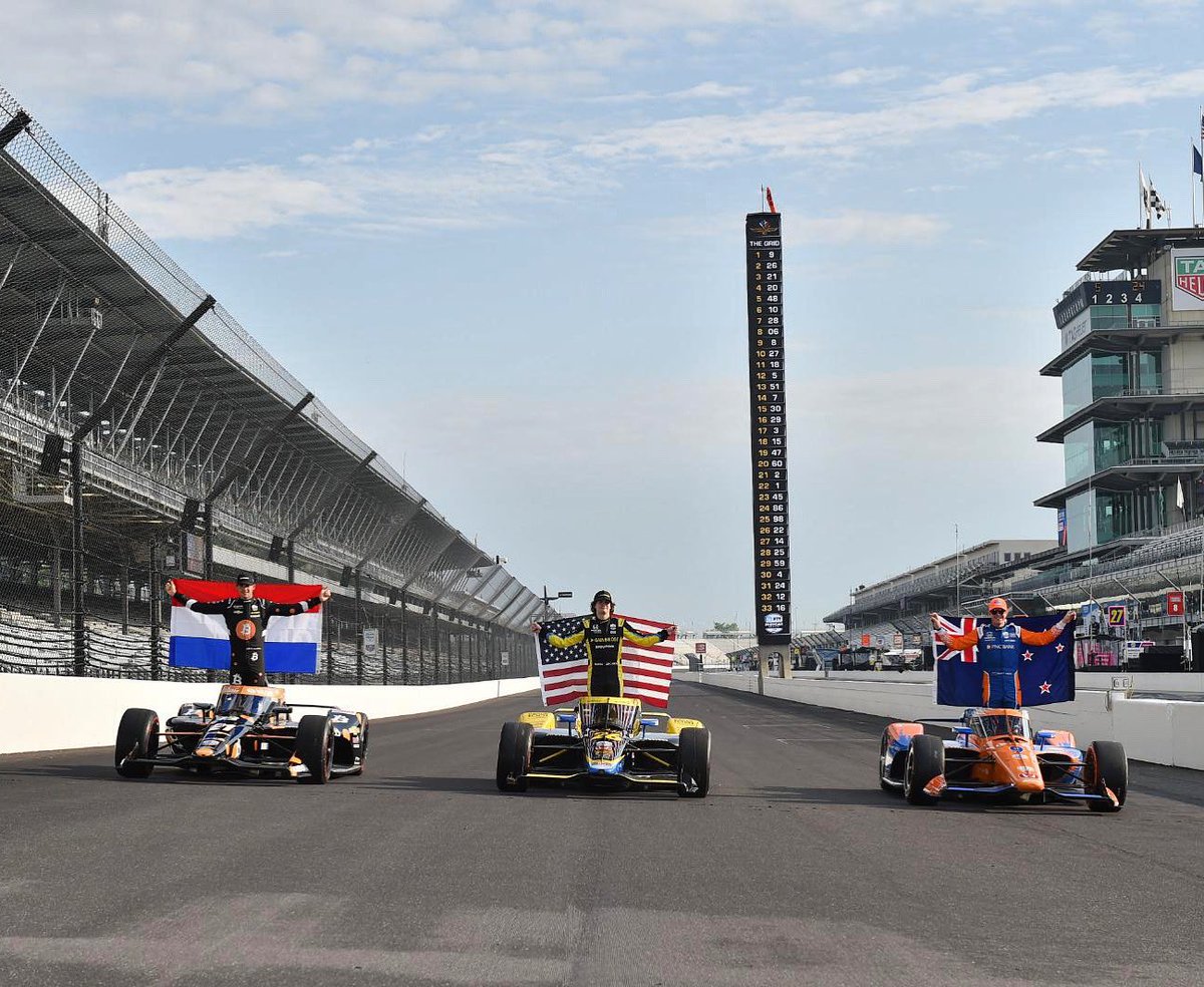 rinusveekay's tweet photo. The last time this flag was on the front row of the Indy500, I wasn’t born. Makes me proud 🇳🇱♥️ @IndyCar https://t.co/bYs6Ow3Kj1