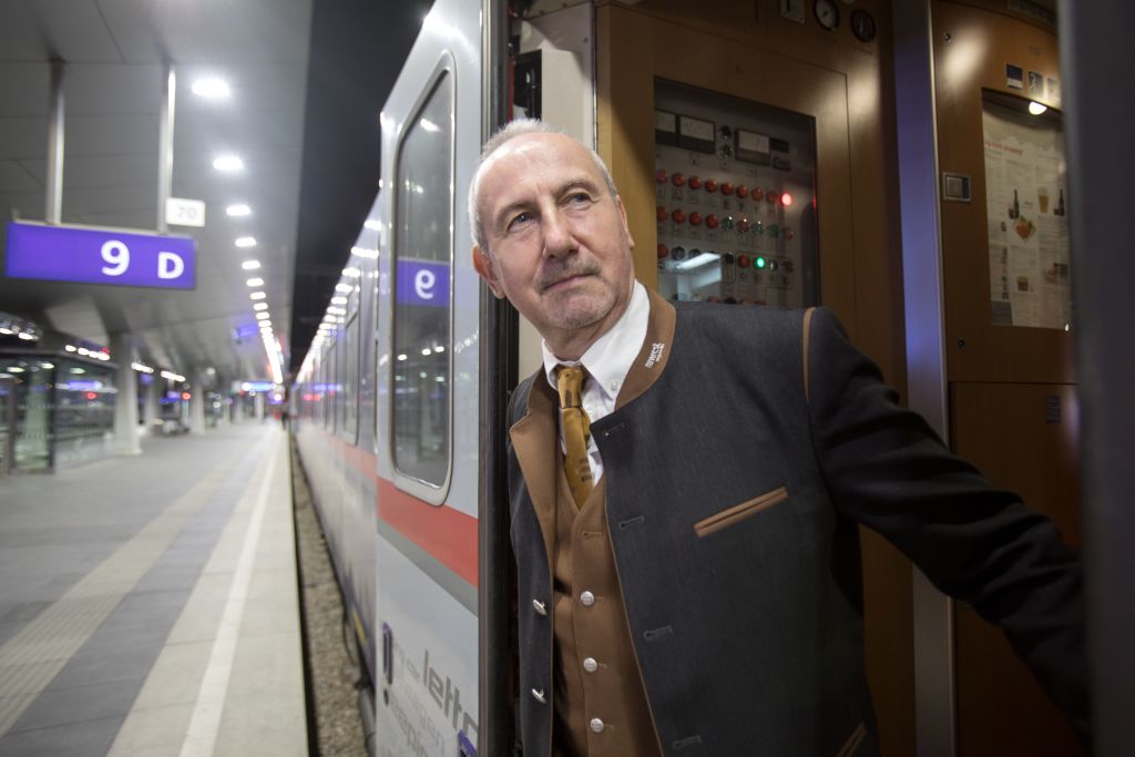 De Oostenrijkers zijn supergoed bezig met hun vernieuwende #Nightjet  nachttreinen. Vanaf vandaag kunnen we slapend en ecovriendelijk naar Wenen of Innsbruck. Geweldig!