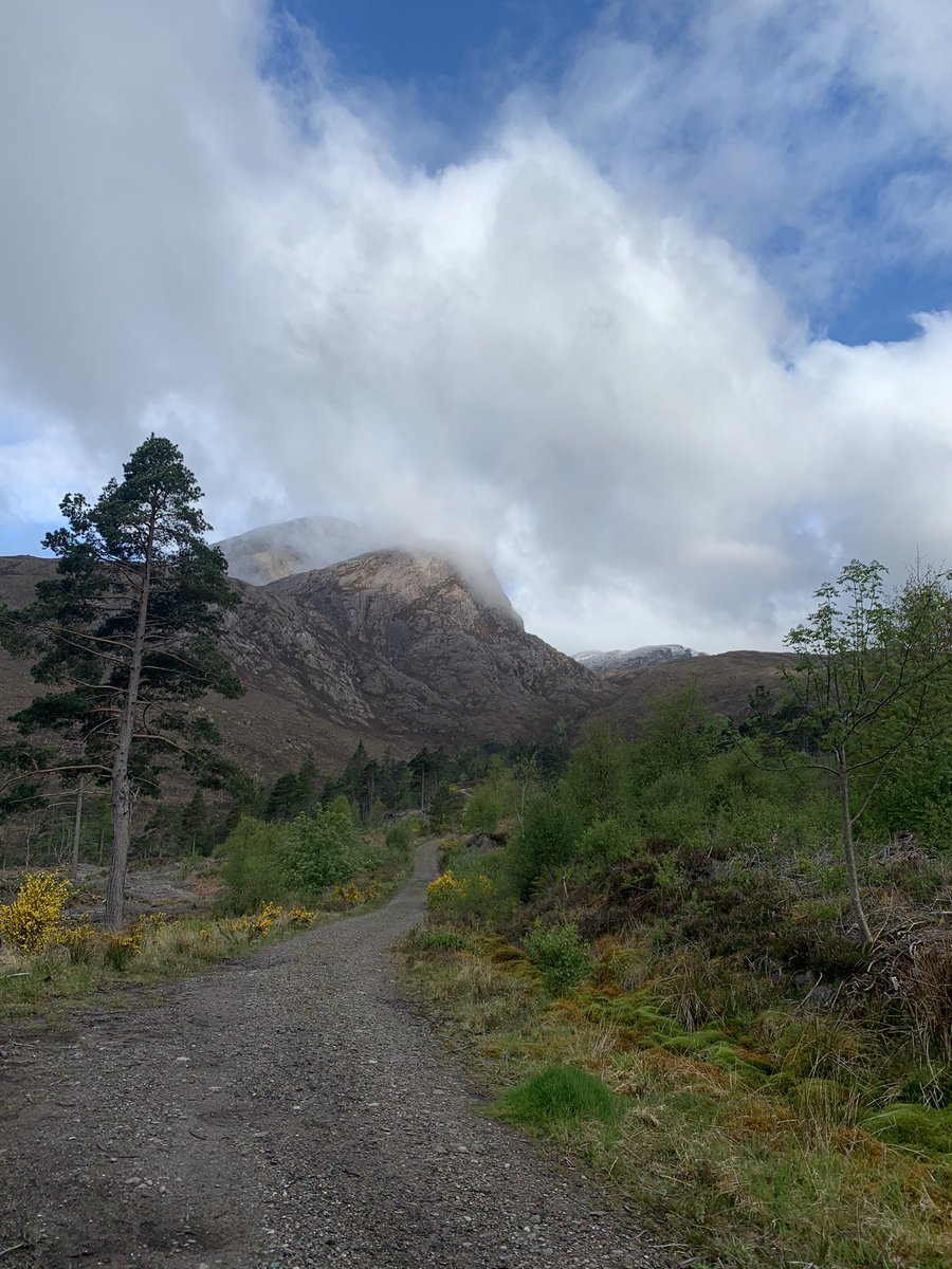 dektasker's tweet image. Number 200 &amp;amp; 201. Some snaps from Saturday on way to bagging Sgorr Ruadh and Beinn Liath Mhor. Best viewed in landscape.