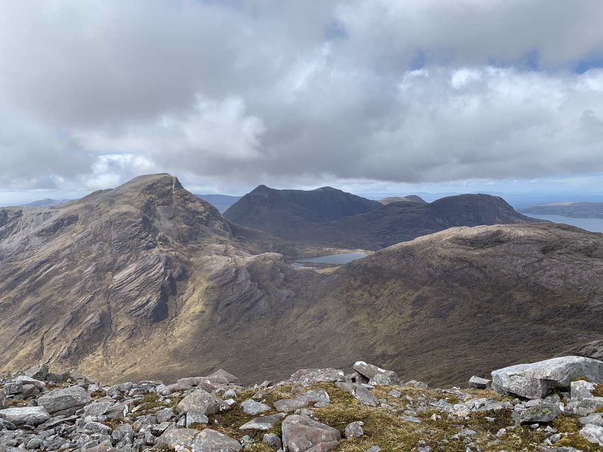 dektasker's tweet image. Number 200 &amp;amp; 201. Some snaps from Saturday on way to bagging Sgorr Ruadh and Beinn Liath Mhor. Best viewed in landscape.