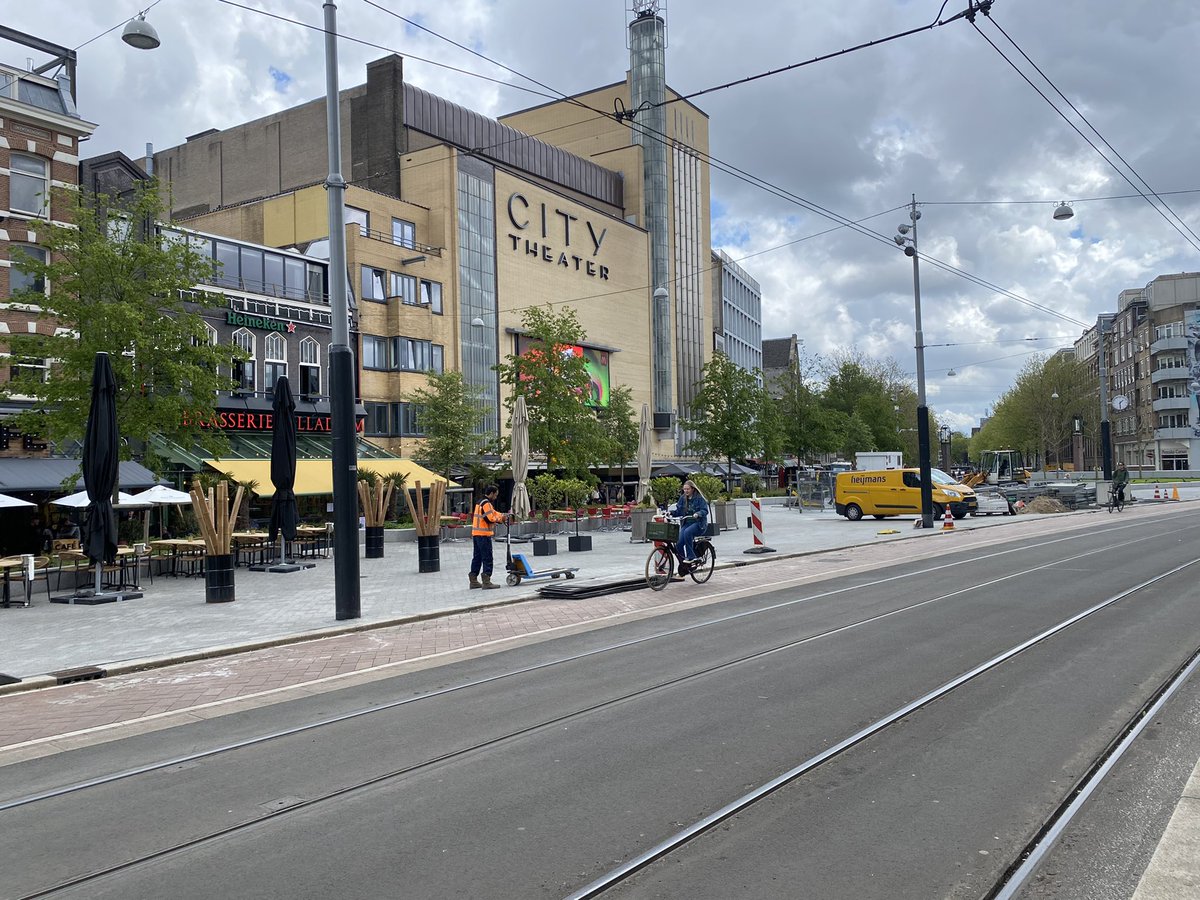 thepantry_'s tweet photo. Finally after 1.5 years remodel our new beautiful #leidseplein is finished..😊 @Iamsterdam https://t.co/NYTN6vskAo