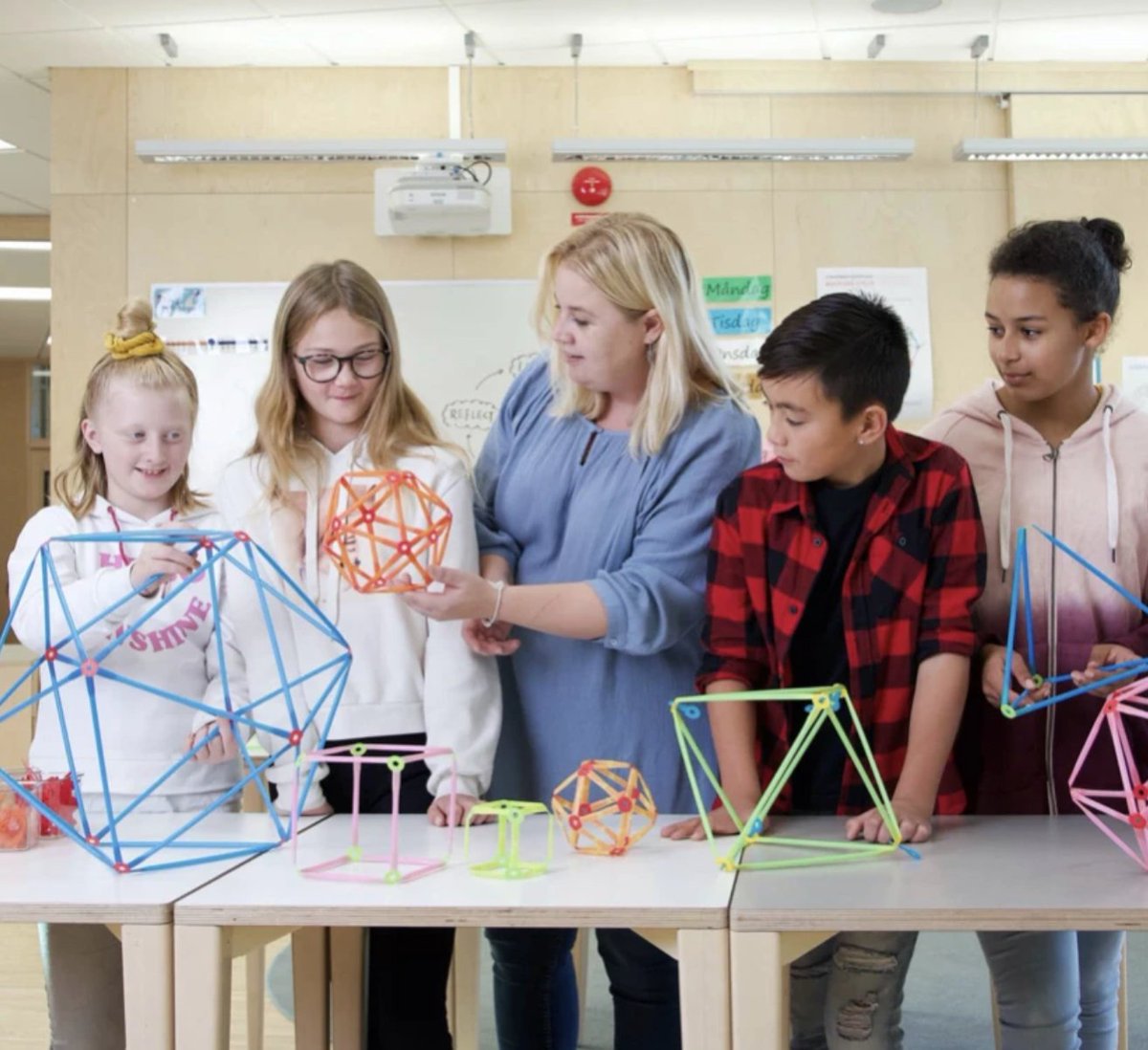 STEMROBOCUBE's tweet image. Happy Tuesday! 

Robofact of the Day Alert 🚨 

The word engineer comes from a Latin word meaning ‘cleverness’.

#Robocube #Robofact #STEM #STEAM #Engineering #FunFact #Education