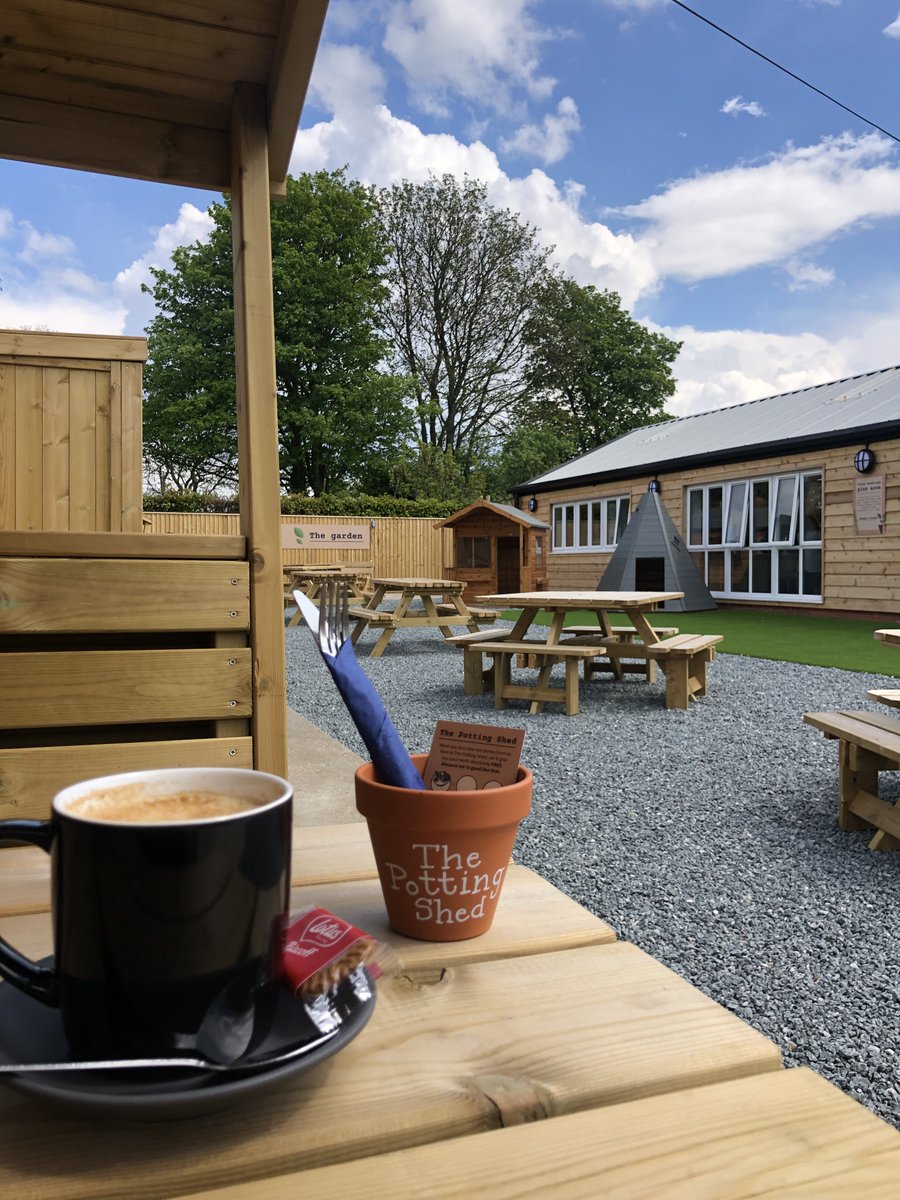 Grimsby Garden Centre tweet media