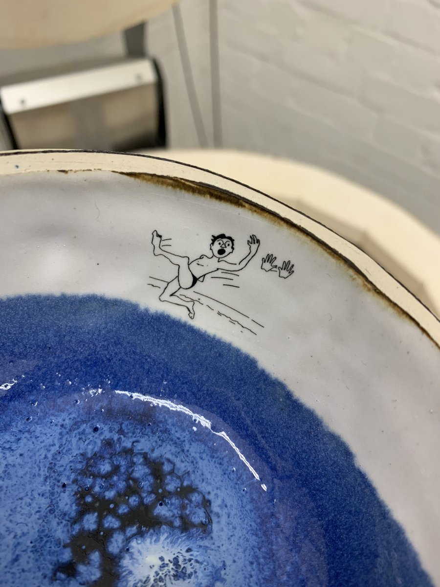 SE7Potter's tweet photo. Not perfect but it is making me smile. #NoPushing #BowlLols #KilnLife https://t.co/JqcMfsMZL0
