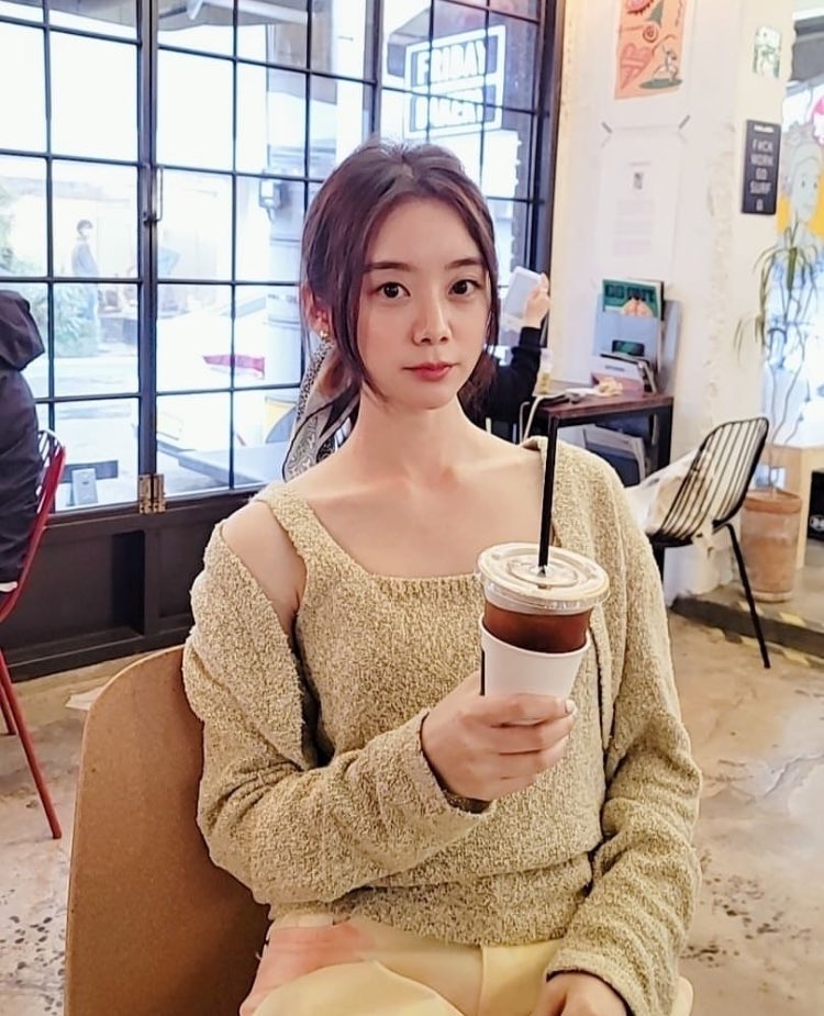 limarchives's tweet image. #HYERIM #혜림 @WG_Lim