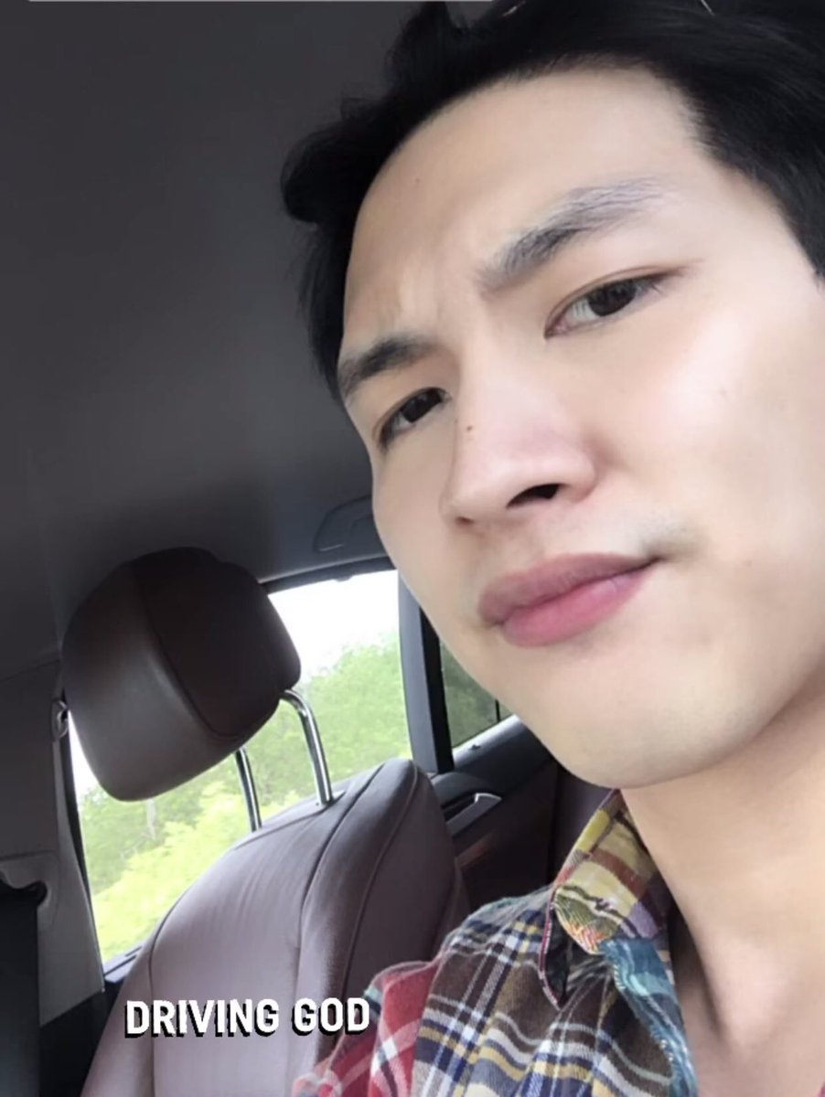LovewithboatT's tweet photo. นั่งคนเดียวมันเหงา
ให้เราไปนั่งข้างๆได้นะ.....หยอกๆ 🤣

#Boatload
#BoatNapat
#ลูกเรือของโบ๊ท
#BoatloadCrew https://t.co/aiI0tQwFqg