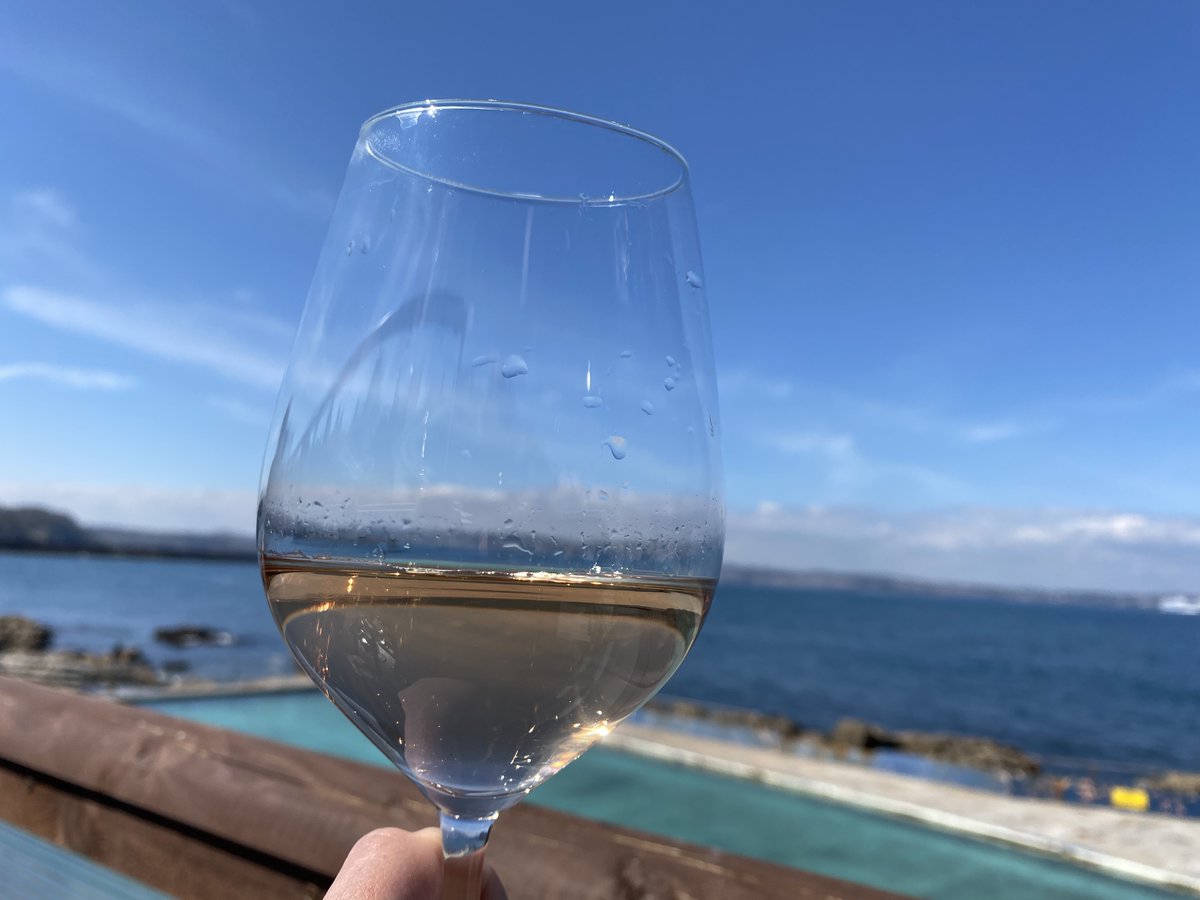 Brixham Holiday Homes | The sea view specialists (@brixhols) on Twitter photo Brixham - perfect for a glass of rose, fresh fish and a good old relax.... join us: ow.ly/OSX850EPlzT Brixham - perfect for a glass of rose, fresh fish and a good old relax.... join us: ow.ly/OSX850EPlzT