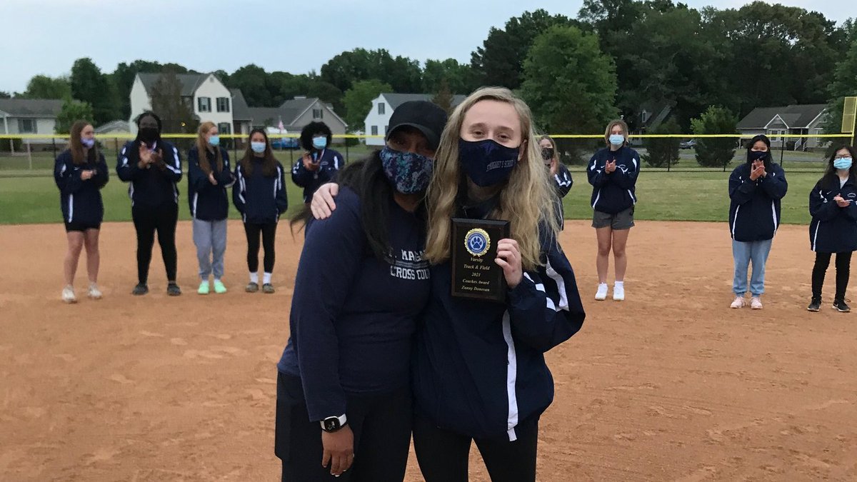 Proud of all our spring student athletes! 🥎🏃‍♀️😎 We had a great time at the Spring Athletic Celebration last night. #BeStMargarets #StudentAthlete #GoScotties #Classof2021