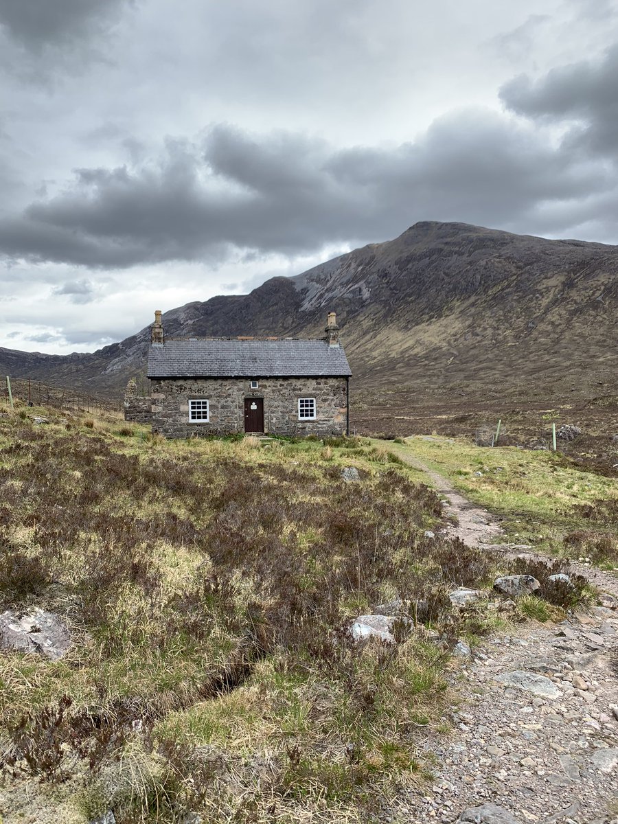 dektasker's tweet image. Snaps from walk up to Maol Chean Dearg. An Ruadh Stac and Lochans looking particularly gorgeous.