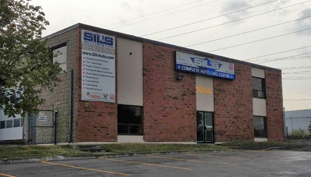 myCARSmag's tweet photo. Our #ShopOfTheWeek is @silsautocentre! This year, owner Carlo Sabucco is celebrating 45 years in business. READ MORE: https://t.co/gBbGKahGqO https://t.co/WzAL6CjFgH