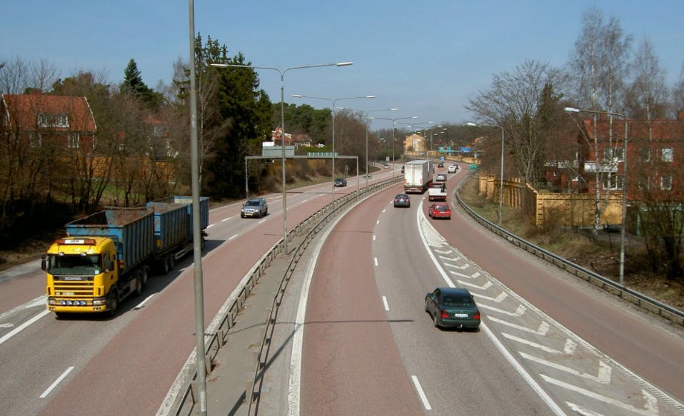 rikwalters's tweet photo. Check Out The Results of @Ericsson's Tests of 5G Network Validity in Cross-Border Travel in Cooperation with @Volvocars
#5G #5GCroCo #5GNetwork #travel #ericsson #volvo #honda #verizon #sweden #EMEA #EU https://t.co/iqFQD9g0Gr https://t.co/yufMT5WXyx