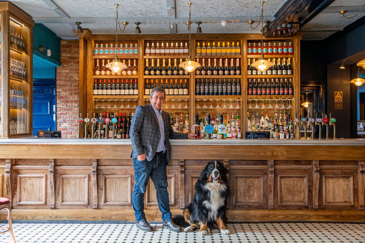WindmillClapham's tweet photo. Our General Manager Ben &amp; famous #PubDog Max enjoying the stunning new bar at the Windmill! https://t.co/Gr3auCeNPT