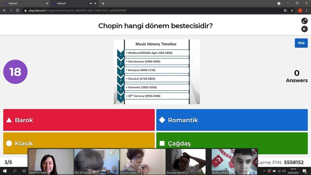 BK_Kirklareli's tweet photo. 5. sınıf öğrencilerimiz ile Müzik dersinde öğrendiğimiz konuları Kahoot'ta eğlenerek tekrar ediyoruz.🎶🎹🎸

#kahoot #bk_kırklareli #bahçeşehirkoleji https://t.co/kAoVLPHekn