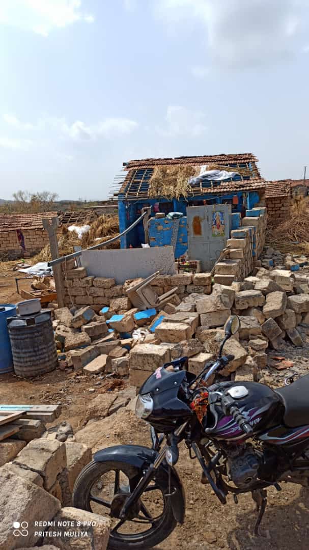 gaurang9007's tweet photo. Help Required in #Saurashtra 🆘 #Gujarat 

#NGO and Charitable Trusts can help with
- Roof Tiles (Naliya)
- Steel Roofing Sheets (Patra)
- Generic Tarplus Sheet (Tadpatri)
- Donation

Contact Details:
9313667936, 9429223178

@aditiraval @SonuSood 
#SOSGujarat #GujaratCOVIDSupport https://t.co/GHWZqm9WIK