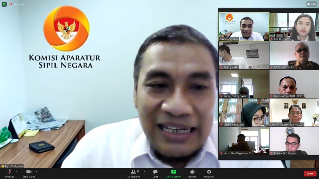 KASN_RI's tweet photo. didampingi Asisten KASN Agus Sudiyanto. Pada kesempatan tersebut Pemprov Sumut menjelaskan capaian capaian dari 8 aspek yang telah dilakukan dalam menerapkan sistem merit di lingkungannya.
#KASN
#KASNuntukIndonesia
#SalamINSPIRASI https://t.co/Q3TmXui3GK