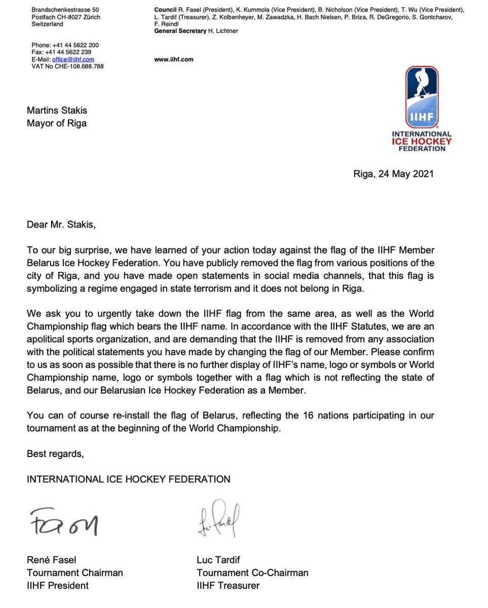 MStakis's tweet image. The President of the IIHF has requested to replace (the white-red-and-white) ⬜🟥⬜ Belorussian freedom flags with the ones of the regime - or to remove flags of IIHF. We have to pick sides - a people striving for freedom or a  dictator. We will proceed with removing IIHF flags.