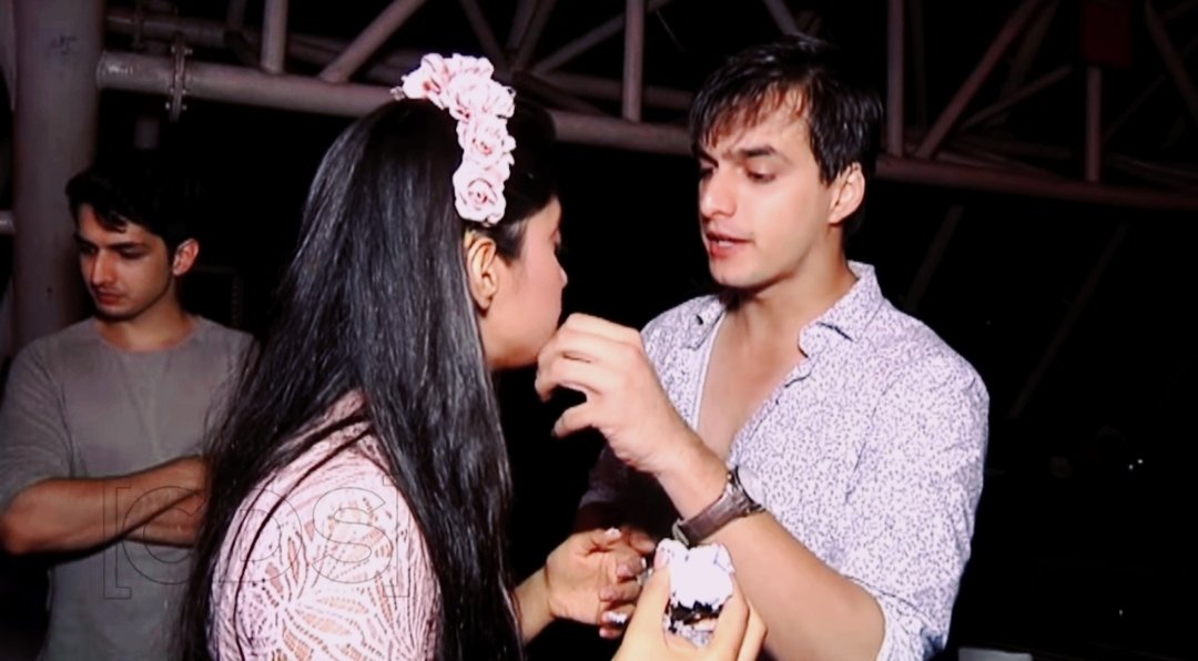 AdishaFan's tweet photo. Because it's her day!
Her Birthday ❤
Here's wishing all the happiness and strength ��� #HappyBirthday @SimranS51082908 
You are a very nice human being, stay blessed! 🥰 https://t.co/hsWaQeOJqR