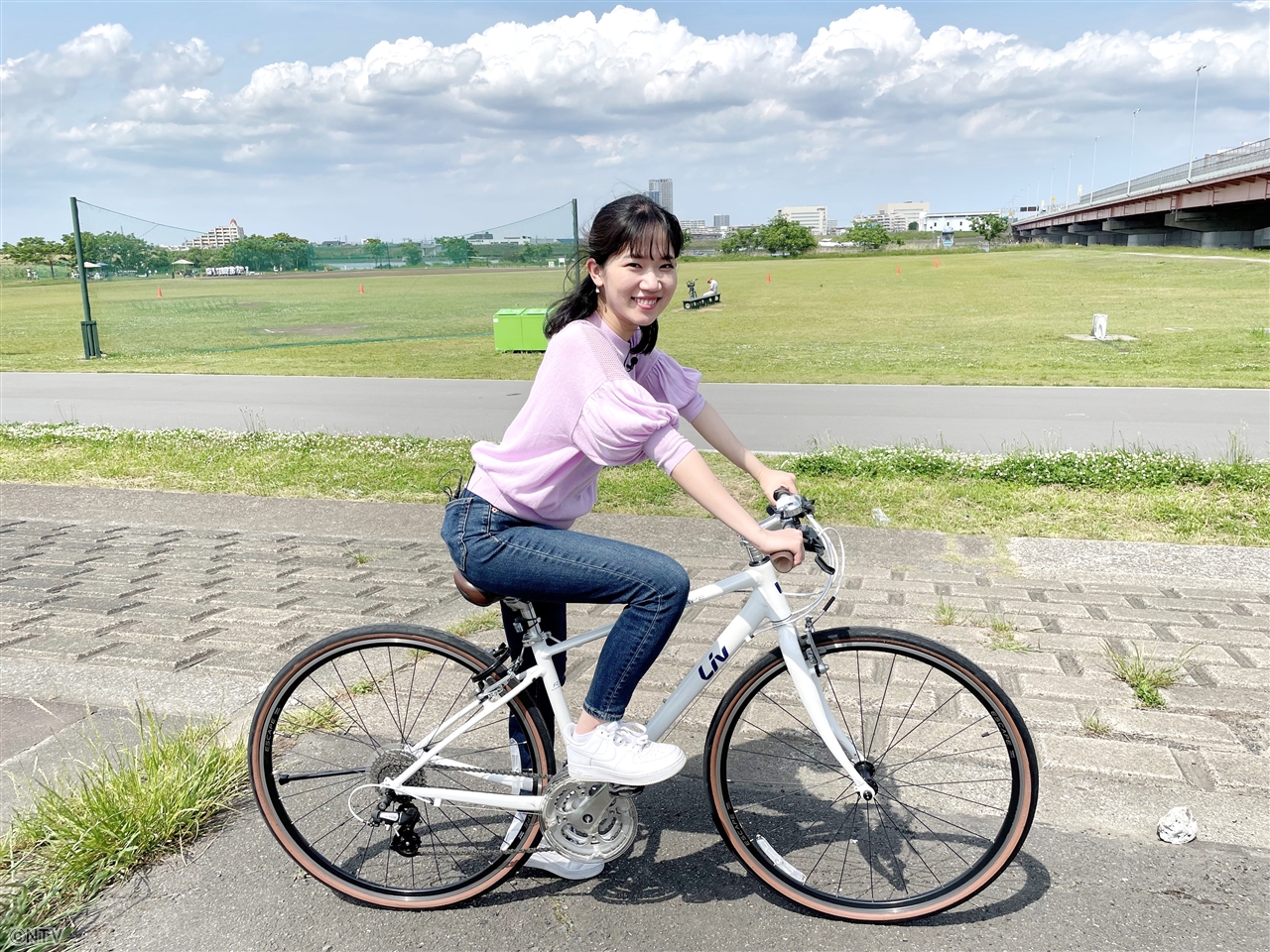 Zip 公式 密にならずに運動できると今ブームとなっている スポーツサイクルを調査 女性人気が高まっており かわいいサイクルファッションも そして 自転車で楽しく街を巡るという ポタリング とは一体 あさ7時15分ごろです