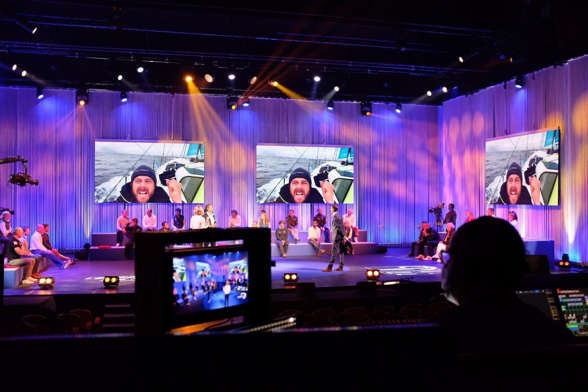 stephlediraison's tweet image. [REMISE DES PRIX 🏆]

La remise des prix du @VendeeGlobe s'est déroulée samedi 22 aux Sables d'Olonne, c'était une grande joie de célébrer la course avec l'ensemble des skippers malgré l'impossibilité de faire une fête avec le public.

Encore merci pour votre soutien. 🙏

#VG2020