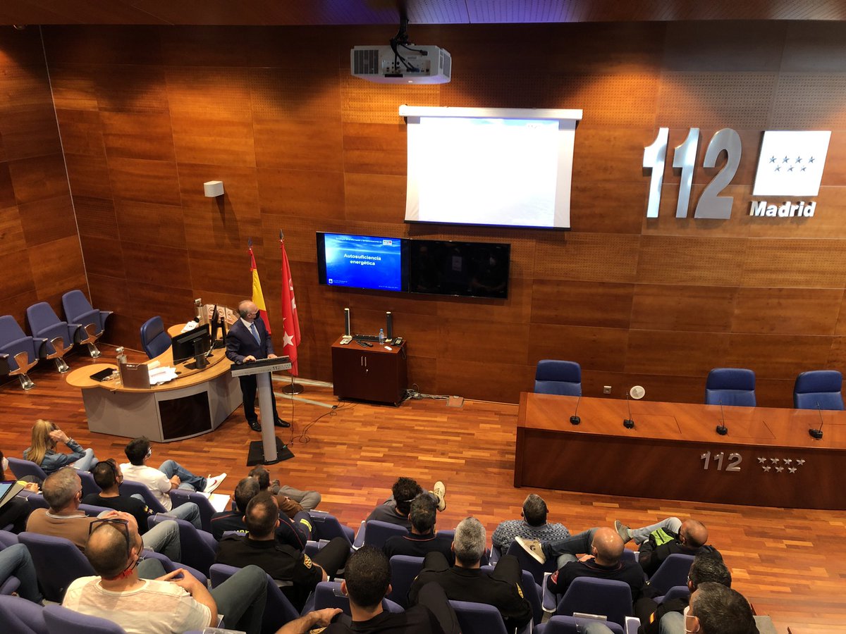 112cmadrid's tweet photo. Hoy #Madrid112 ha sido el escenario del Curso sobre Sistemas de Información y Telecomunicaciones de Emergencia impulsado por la D. G. de @proteccioncivil. 

▶️ Gracias por vuestro interés. 

▶️ Una sesión muy interesante y provechosa. 

#ASEM112 https://t.co/VQ5QoFHRt2