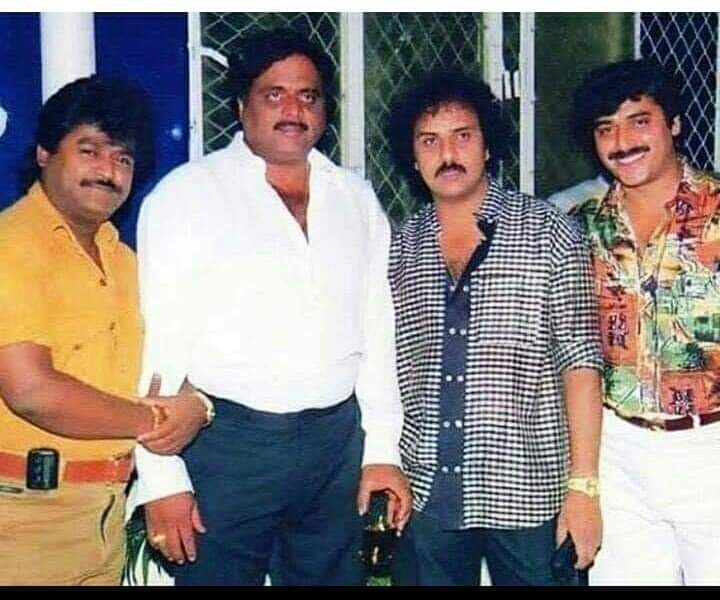 NimaShashiKumar's tweet photo. Memories ❤️
#Ambresh @1n1ly_VRC @Jaggesh2 https://t.co/LnLZWLJaBr