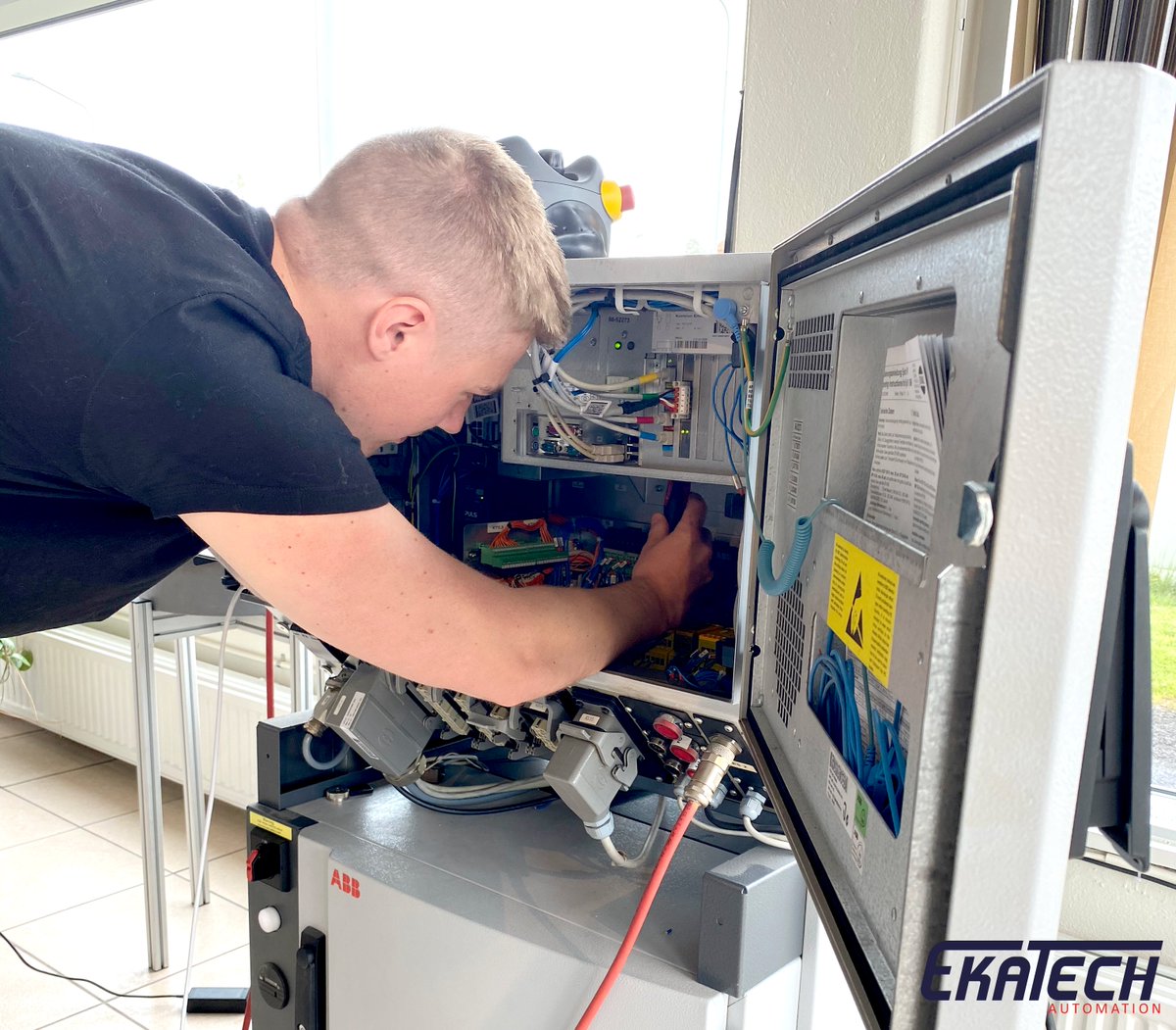EkatechAB's tweet photo. As a company we have a responsibility to ensure that future talents can apply and develop their strengths in the field with real live problems to solve.

Our trainee Andreas is such a talent. We are happy to have him with us this year!

#future #traineeship #newtalent #mentoring https://t.co/e9m5z2qqml