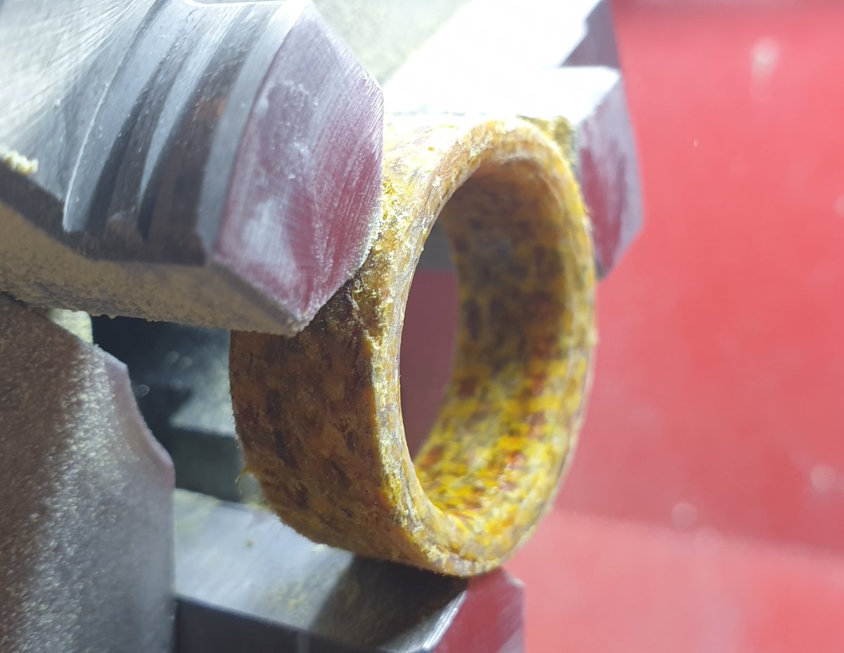 FeniksRings's tweet photo. working with a new liner material for my rings. this material gives a nice look on the inside. #handmade #rings #love #couplesring #weddingring #cremationring https://t.co/DyFC1z5Phk