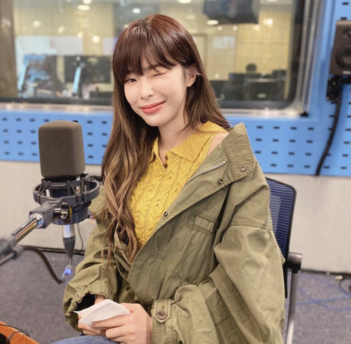 heizesdiary's tweet photo. Heize on SBS Power FM's Choi Hwajeong's Power Time today! 

#Heize #헤이즈 #Happen #HeizeIsComing https://t.co/LNFlRkQVxB