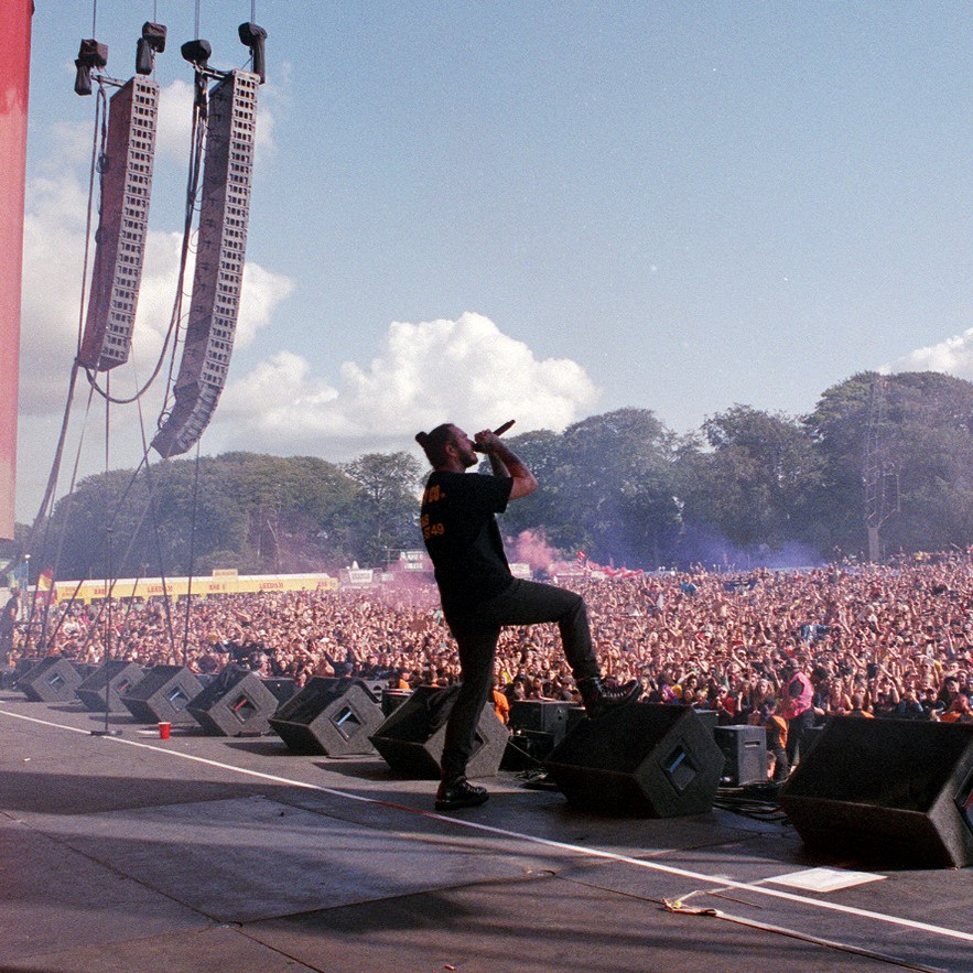 OfficialRandL's tweet photo. Throwback to @PostMalone at #RandL18 🎊 We can't wait to see him again this summer! 🌞 
https://t.co/se3B02oFyj https://t.co/J49NJ4aObV