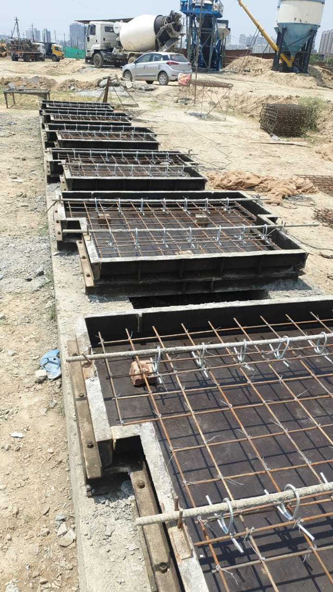 CeoNoida's tweet photo. .@noida_authority has completed the piling work and half pilecap work of Parthala Signature Bridge. The work is as per schedule. 

It will improve connectivity between Kalindi Kunj to Greater Noida, thereby reducing travel time and provide convenience to citizen.

#NoidaAtWork https://t.co/8St6Ti71mJ