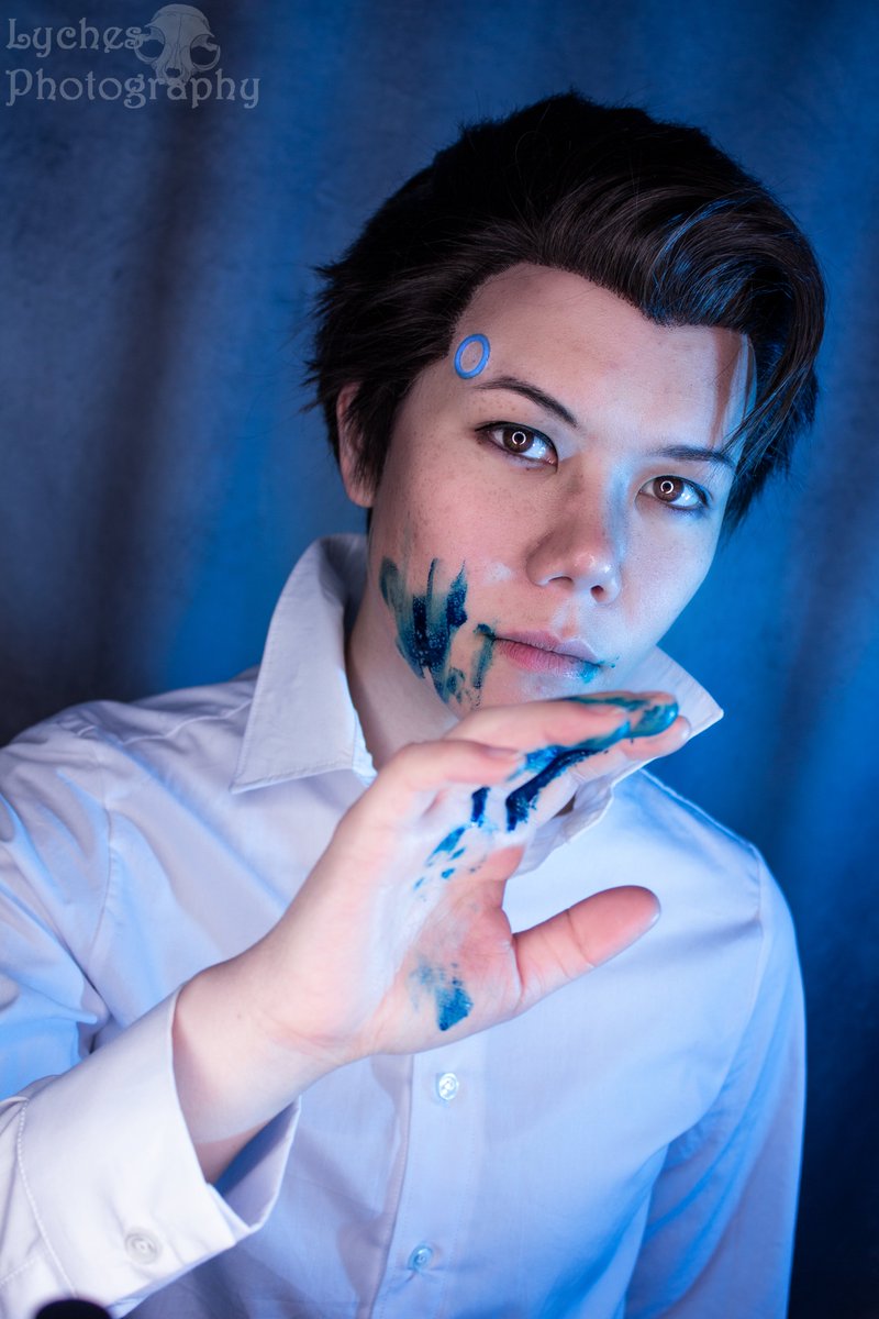 Happy 3rd anniversay to <a href="/Detroit_Game/">Detroit: Become Human</a> !

Finally finished my Connor cosplay and <a href="/Butterflyscar/">Evil little 🍑</a> and <a href="/ElenaSpade/">Lycidas™</a> took some cool pics of me and my Hank <3 

#connorarmy #detroitbecomehuman <a href="/Quantic_Dream/">Quantic Dream</a>