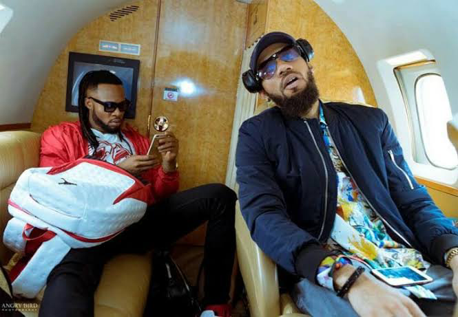takencntrl's tweet photo. Each time @phynofino &amp; @2niteFlavour comes together,it's  nothing but magic for their fans.

 Our #2sDays pick  this week features all their collabs so far ;

-Vibe🔥
-Ani🔥
-Culture🔥
-Authentic🔥
-ChopLife🔥
-Looseguard🔥
-DOINGS 🔥

  Which is Your Fave?
#TEN
#2sDays
#FarEast https://t.co/wAevbBGJdr