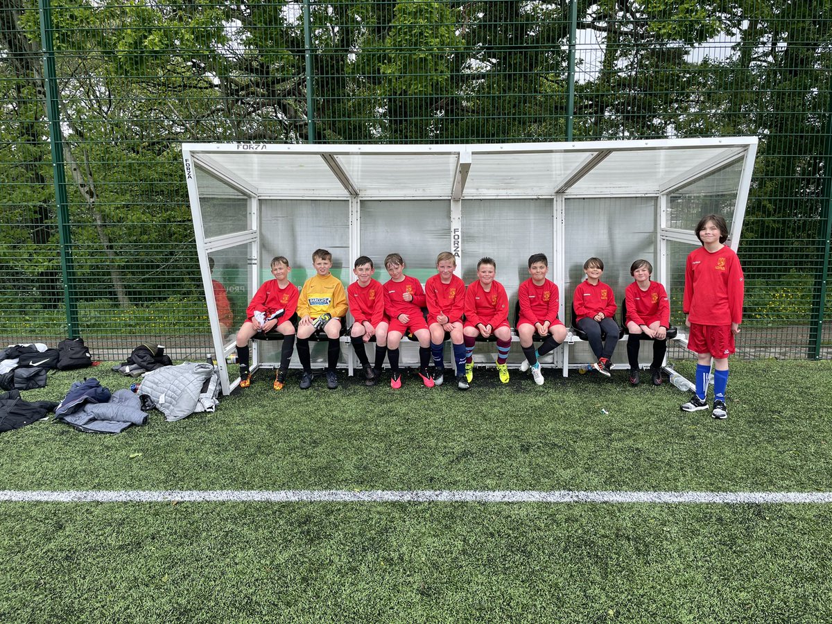Our fabulous team took part in the <a href="/PLCommunities/">Premier League Communities</a> 
 #PLPrimaryStars Clusters league event at <a href="/ManadonSportHub/">Manadon Sports & Community Hub</a> yesterday.  Great football and great fun! ⚽️😀#TeamStPeters <a href="/CatholicCluster/">Plymouth Catholic Primary School Cluster</a>