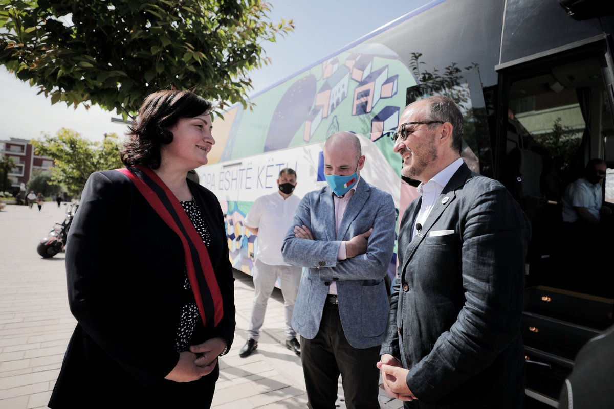 EUinAlbania's tweet photo. Hello from #Përmet 🇦🇱, the city of roses! The #EuropeWeeks2021🚍 is here🙂! Join us in the city centre to make a selfie with most popular bus in #Albania🇦🇱and to get informed on how the EU🇪🇺and its Member States are supporting Albania. https://t.co/Uj3UTiyuI3