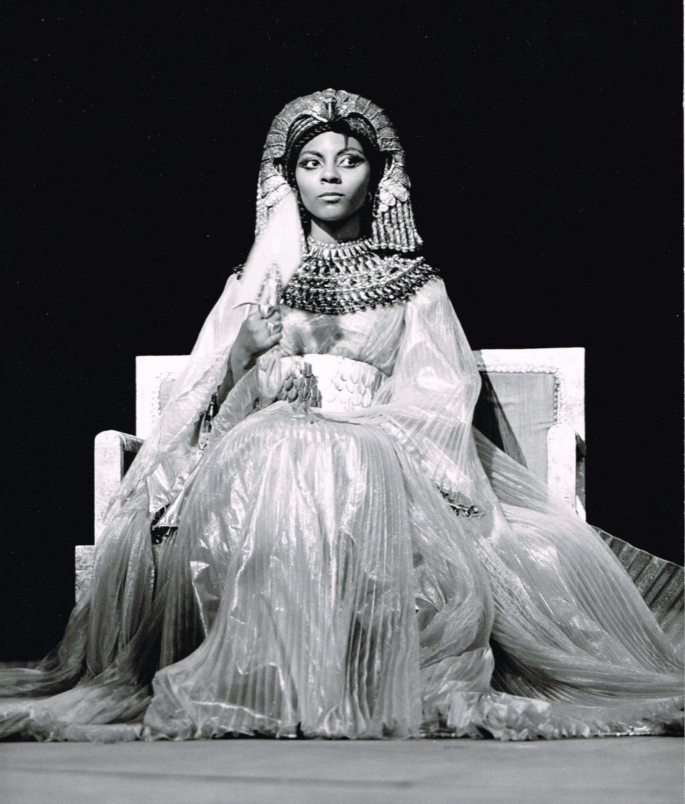 Happy Birthday, Leslie Uggams! 