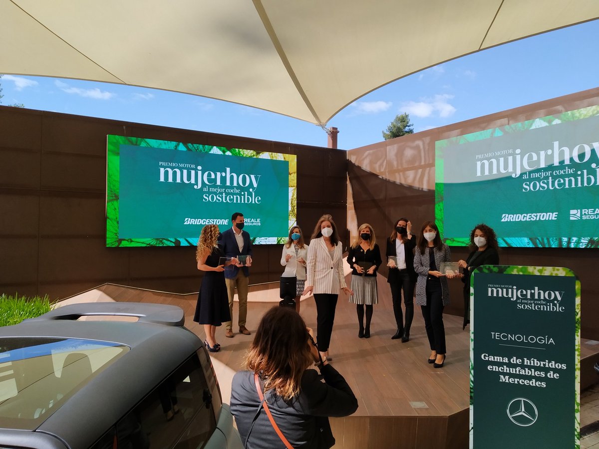 vocentoeventos's tweet photo. ¡Enhorabuena a todos los ganadores de los #PremiosMotorMH! Todos ellos muy merecidos! 👏 Y muchas gracias @Bridgestone_H y @Reale_Seguros por hacer posible la celebración de estos premios. @Mujerhoy https://t.co/ChVhRcJnKv