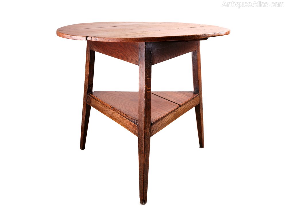 antiques_atlas's tweet photo. Pair of Welsh Brass Trivets/Fireside Stands
https://t.co/rsEctYNhR7

Welsh Oak &amp; Elm Cricket Table
https://t.co/2wly0EeO2o 

From @HavardandHavard
Havard and Havard https://t.co/gh5DwODEHT