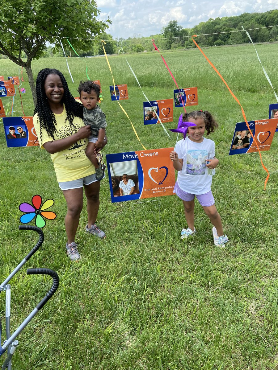 DrImanWC's tweet photo. Thanks to Run and Remember, an event put on by Lost &amp; Found Grief Center, we were able to pay tribute to my grandma. Thanks everyone for making this a great event that I can share with my family https://t.co/z6K3ktuLdt
