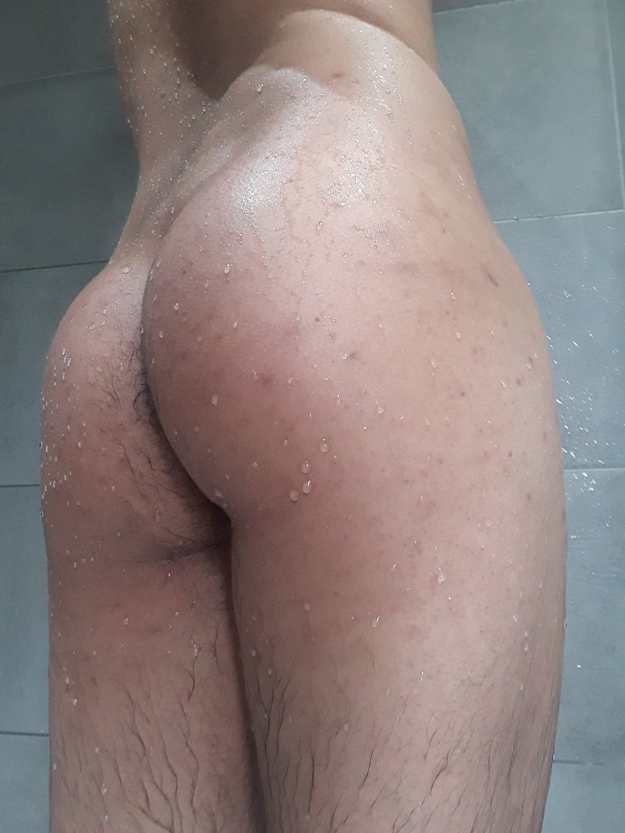 _lukejames's tweet photo. Post shower butt. Who's joining me? ๐๐ #wetass #shower #showerfun #showertease #showerass #wethole #gay #gayass #gaybutt #ass https://t.co/mgPMeQH6lg