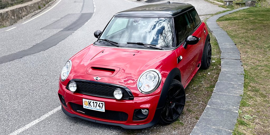 MINIEspana's tweet photo. Se ha quedado un buen miércoles para disfrutar de un #OrgulloDeMINI tan especial como el de renato_r56_jcw. 🤩 https://t.co/vAo3jfRLnh