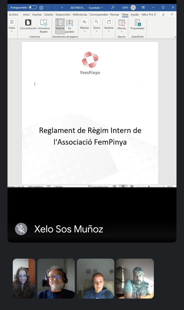 FemPinyacat's tweet photo. Un dels punts del dia de la junta d'ahir va ser la redacció del Règim intern. Entre tots FemPinya! https://t.co/YZJzqH8FW0